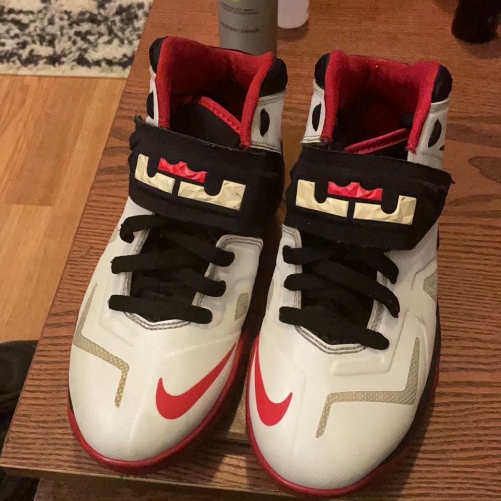 Lebron Soldier 7